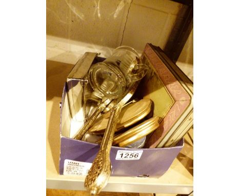 Mixed lot including brush set, ceramic ships etc 