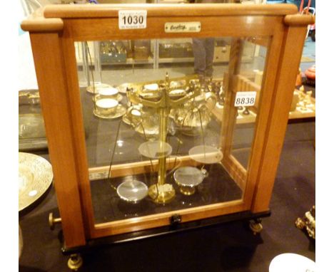 Set of Oertling scales in good condition