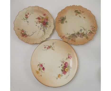 A Royal Worcester blush ivory plate, decorated with flowers to a moulded edge, dated 1901, shape number 1416, diameter 8.5ins