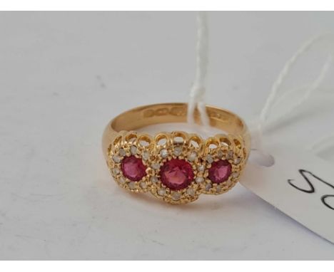 Antique ruby and diamond 18ct gold ring size M 3.4g inc