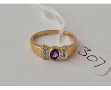 An amethyst and diamond 9ct dress ring size O 2.7g inc