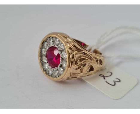 A gents red &amp; white stone jam tart ring in 9ct mount size I 9.1g inc