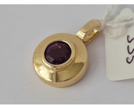 A small amethyst 9ct pendant 4.2g inc
