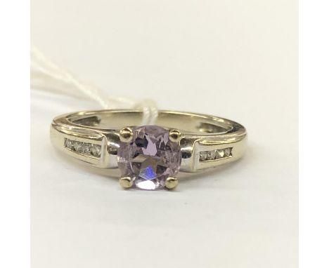 9CT WHITE GOLD AMETHYST AND DIAMOND RING 2.9G APPROX SIZE K