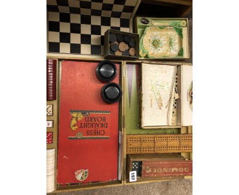 VINTAGE GAMES, CRIBBAGE BOARD, DOMINOES