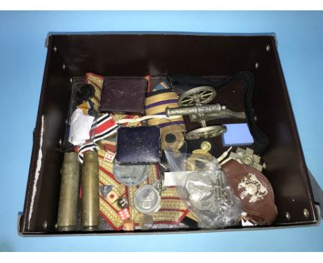 Assorted Militaria, medals, shoulder badges etc.