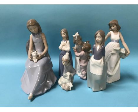 Five Nao and one Lladro figures