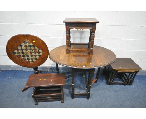 A QUANTITY OF OAK OCCASIONAL FURNITURE, to include a small 20th century gate leg table, on turned legs, open length 106cm x c