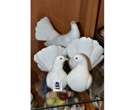TWO LLADRO DOVE FIGURES, comprising Couple of Doves No. 1169, sculpted by Antonio Ballester, issued 1971, height 12.5cm and a