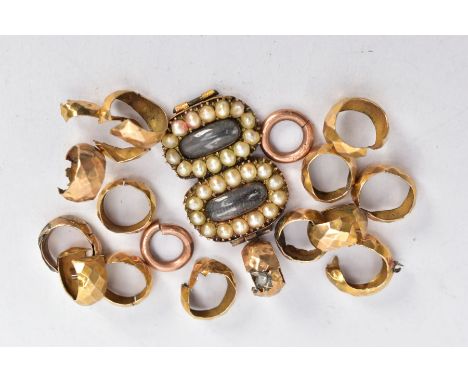 A SMALL QUANTITY OF YELLOW METAL LINKS AND A CLASP, to include fourteen faceted yellow metal circular links unmarked, an oval