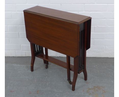 Mahogany sutherland table, with ceramic casters, 61 x 62 x 19 (closed) or 76cm (open)