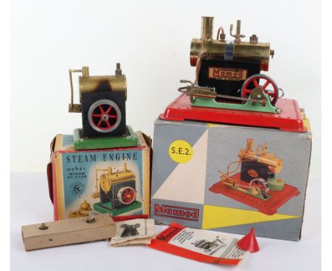 Mamod S.E.2. Steam Engine, in excellent original condition, with burners, leaflet, original box is good, with inner card pack