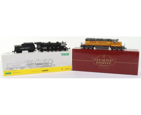 Trix 22803 HO gauge class H6 2-8-2 Union Pacific locomotive and tender, boxed with instructions, excellent condition, box goo