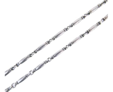 Henry Pilstrup for Georg Jensen silver chain, model No.40, usual stamped marks and import mark for 1995, 80cm long
