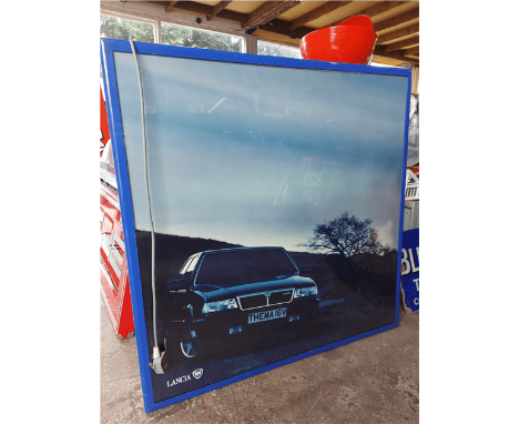 LANCIA THEMA ILLUMINATED LIGHT BOX