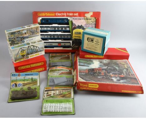 Hornby RS.609 Express Passenger Set, boxed,  R. 544 Inter-City Mail Set, incomplete box, Duette twin controller and Duette si