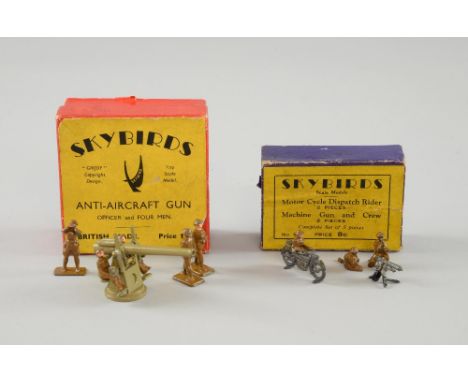 Skybirds Scale Models No.9 set comprising; motorcycle dispatch rider and machine gun with crew, 5 pieces in total, in origina