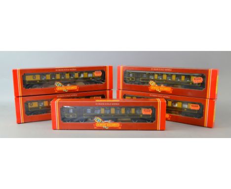 Hornby Railways OO Gauge scale-models, rolling-stock R.233, R.233, R.223, R.223, R.223, all boxed (5)