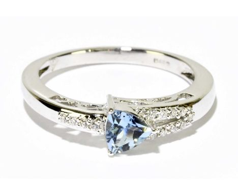 A 9ct yellow gold diamond set dress ring, size M 1/2, approx. 2.8g. 