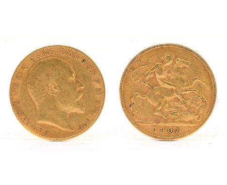 An Edward VII half sovereign, 1907. Condition Report: Light wear, but good condition. 
