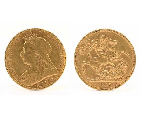 A Victoria full sovereign, 1901, old head. Condition Report: Light wear, but good condition.