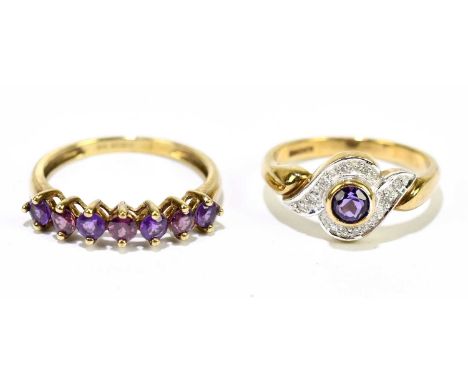 Two 9ct yellow gold dress rings, sizes K 1/2 and M 1/2, combined approx. 4.2g (2)