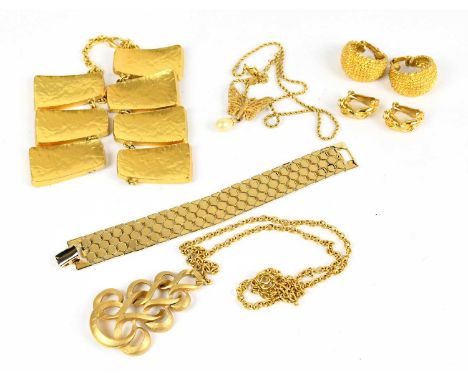 CHRISTIAN DIOR; a vintage gold tone chain necklace set with butterfly and fauz pearl drop, with maker's tag, approx 40cm, a D