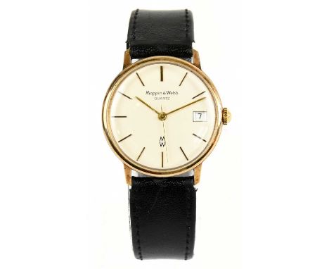 MAPPIN &amp; WEBB; a gentleman's 9ct gold quartz wristwatch, the baton dial with date aperture, the back of the watch engrave