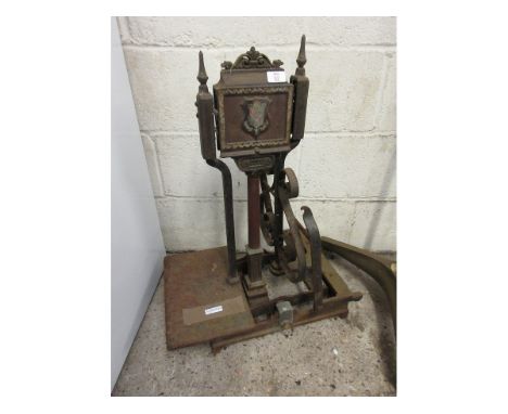 CAST IRON SET OF BIRMINGHAM SCALES WITH ARMORIAL CREST 