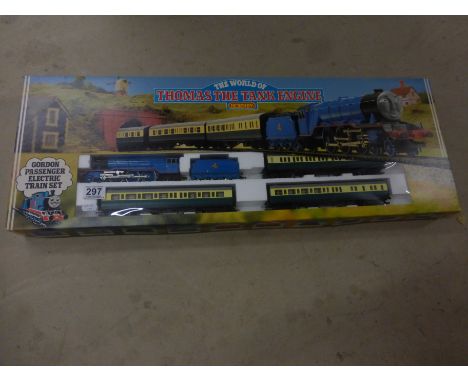 Boxed Hornby OO gauge Thomas the Tank Engine Gordon Passenger electric train set