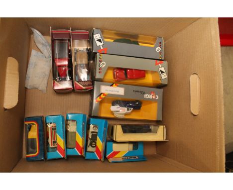 11 Boxed diecast model vehicles to include 4 x Matchbox blue boxes with yellow/red stripe, Matchbox, Corgi & Lledo 