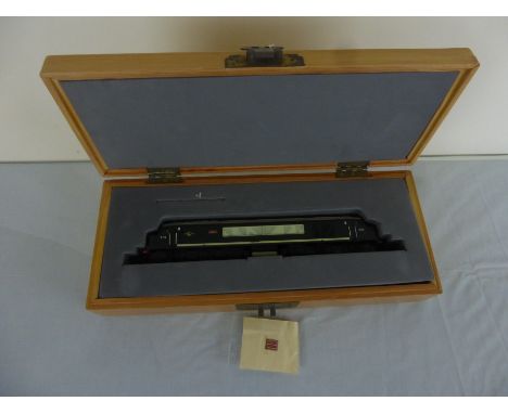 Boxed ltd edn Bachmann OO gauge 31080 Class 46 Diesel Electric Ixion locomotive in wooden presentation box 