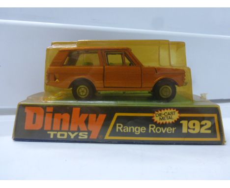 Boxed Dinky 192 Range Rover diecast model vehicle, diecast excellent, bow window has discoloured 