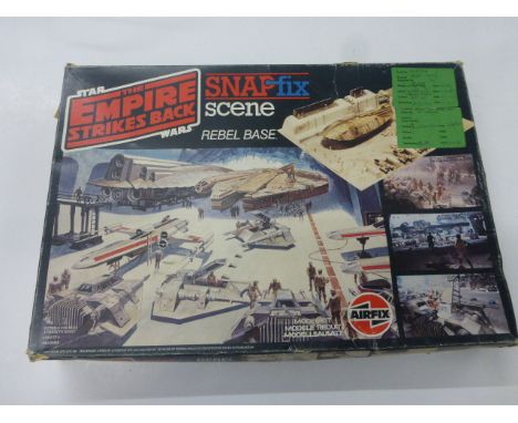 Star Wars Factory Prototype - Boxed Airfix Star Wars The Empire Strikes Back Rebel Base snapfix scene model kit, complete and