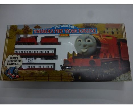 Boxed Hornby OO gauge Thomas the Tank Engine James Passenger electric train set