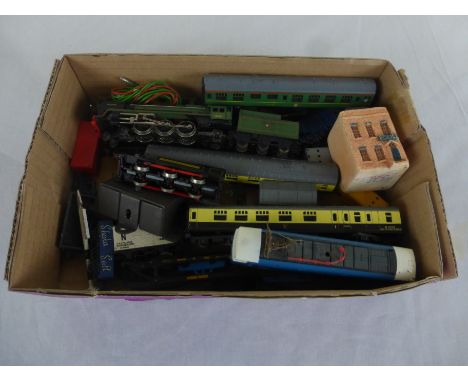 group of N gauge model railway to include 3 x engines to include Trix, Lima and Graham Farish plus 9 x items of rolling stock