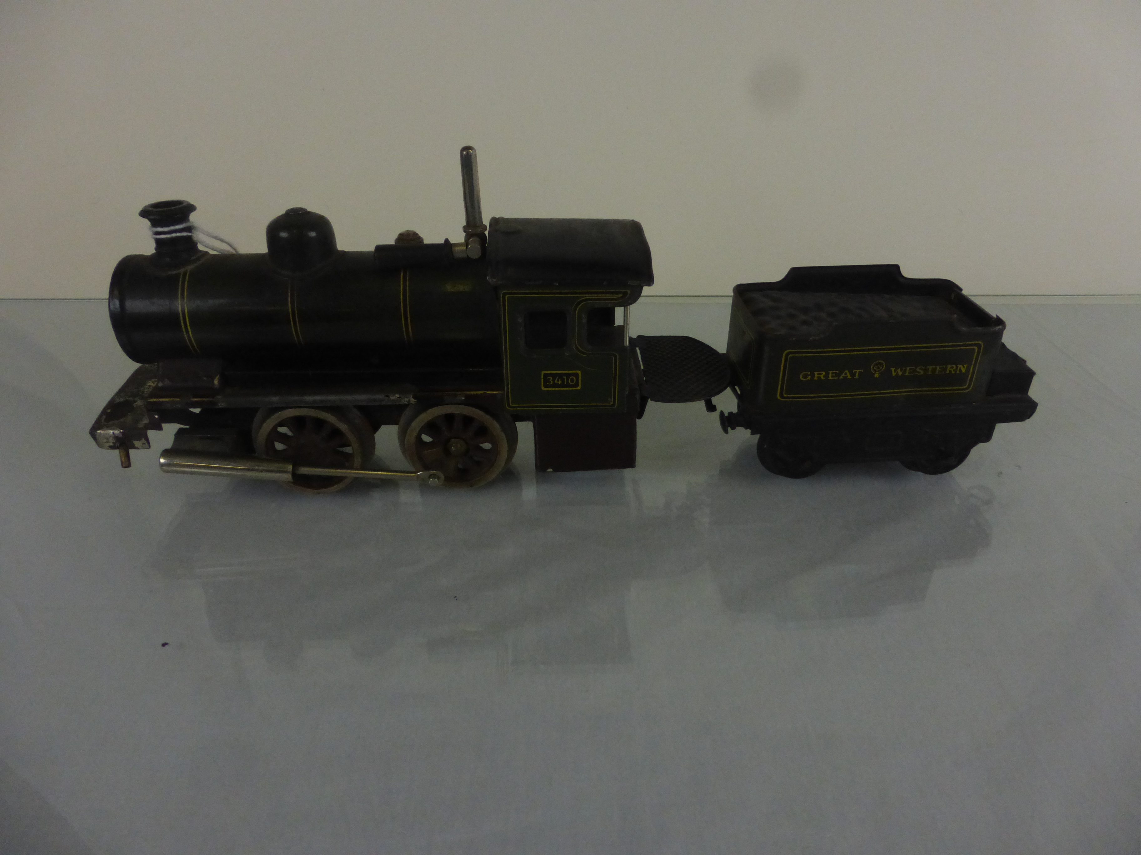 Bing O gauge GWR 0-2-0 locomotive in GWR green