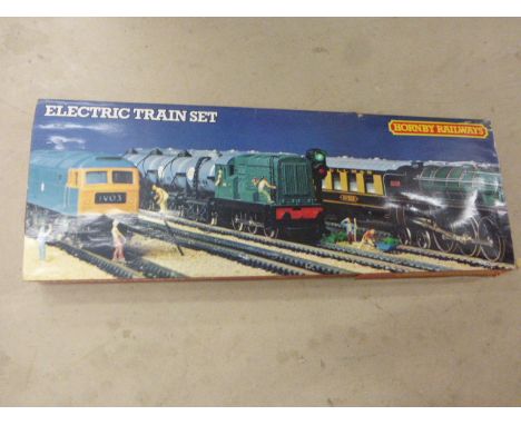 Boxed Hornby OO gauge R825 Electric Train Set including Diesel engine, 2 x coaches and 3 x wagons