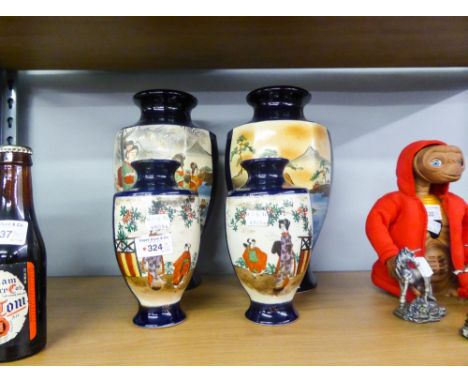 A PAIR OF MODERN JAPANESE HEXAGONAL VASES WITH BLUE GROUND AND PANEL DETAIL AND TWO FURTHER VASES AND A JUG (5)