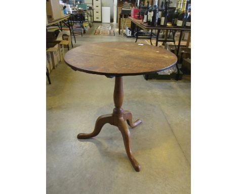 19th Century Oak Tilt Top on Tripod Base, 67cm diameter, 71cm h