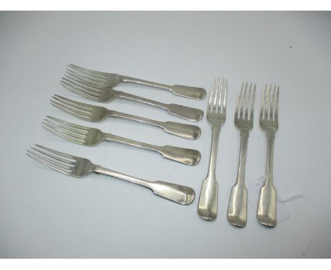 Set of 8 George III Silver Dessert Forks, London1783/84, Maker W. J., 406g total