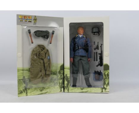 Dragon - A boxed Dragon #70054 1:6 scale 100th Figure WW2 Crete 1941 "Siegfried" Fallshirmjager FJR3 (Feldwebel). The figure 