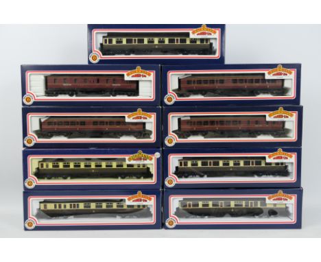 Bachmann - A rake of nine boxed OO gauge passenger coaches from Bachmann Branchline. Lot includes #34-327 50ft Parcels van in