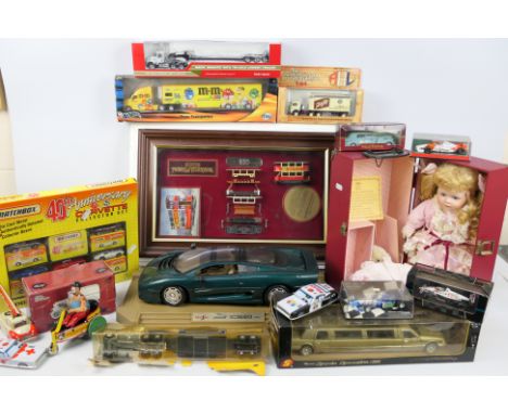 Maisto - First Gear - Matchbox - Rextoys - Others - A mixed collection of boxed and unboxed diecast and tinplate model vehicl