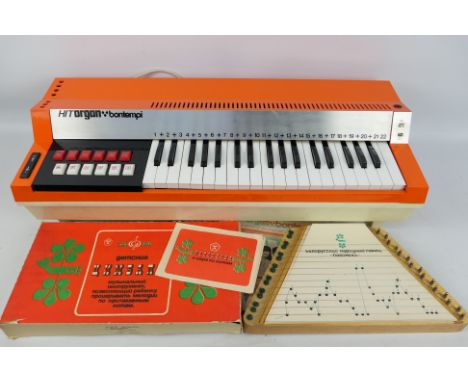 Cimbalon - Organ. A boxed Gemckue Cimbalom from U.S.S.R #9639411 'A musical instrument that allows the child to play melodies