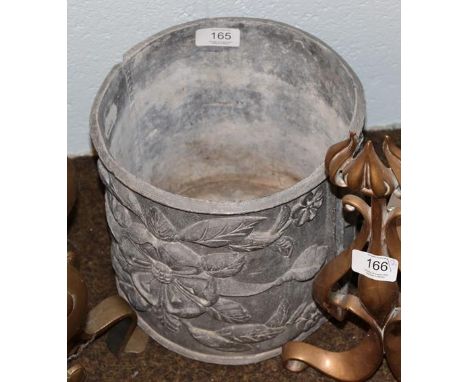A lead planter