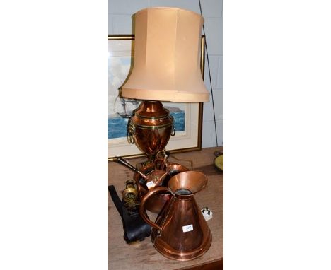 Two copper measures, a hammered bowl, split kettle, a copper samovar urn converted to a lamp and horse brasses