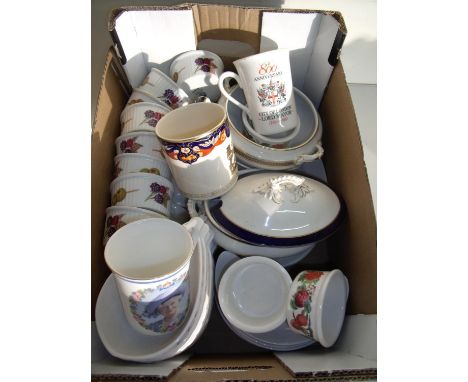 Selection of Royal Worcester Evesham pattern ramekins and other ceramics in one box 