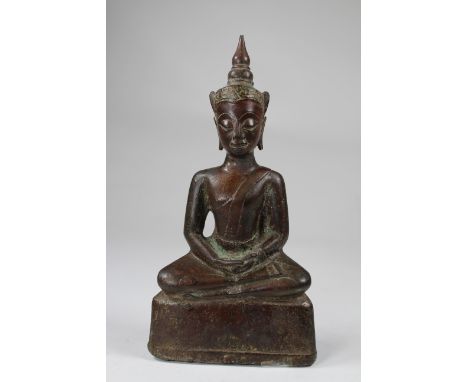 Antique Bronze Theravada Seated Buddha in the Ayutthaya style. Height: 8 inches.