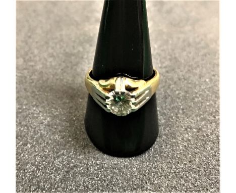 A Gentleman's single stone diamond ring set in 18 carat gold and platinum approx. 1.4 carats CONDITION REPORTS Some light sur